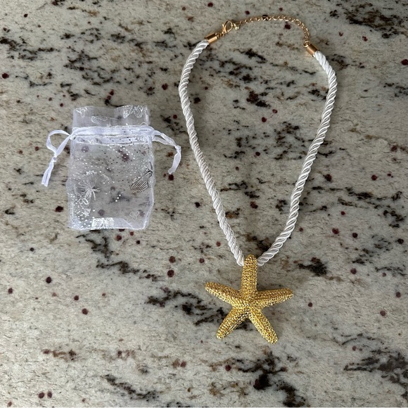 Jewelry - Starfish Necklace Gold with Bag for Women